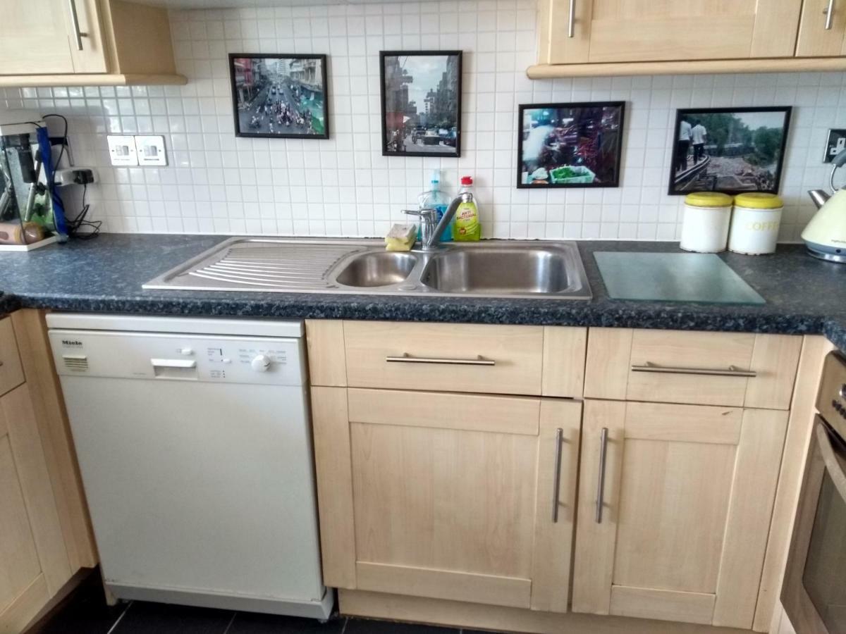 Stunning Retro Apartment In Central 布赖顿 外观 照片